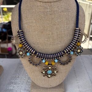 Chloe +‎ Isabel Golden Lotus Statement Necklace NWOT